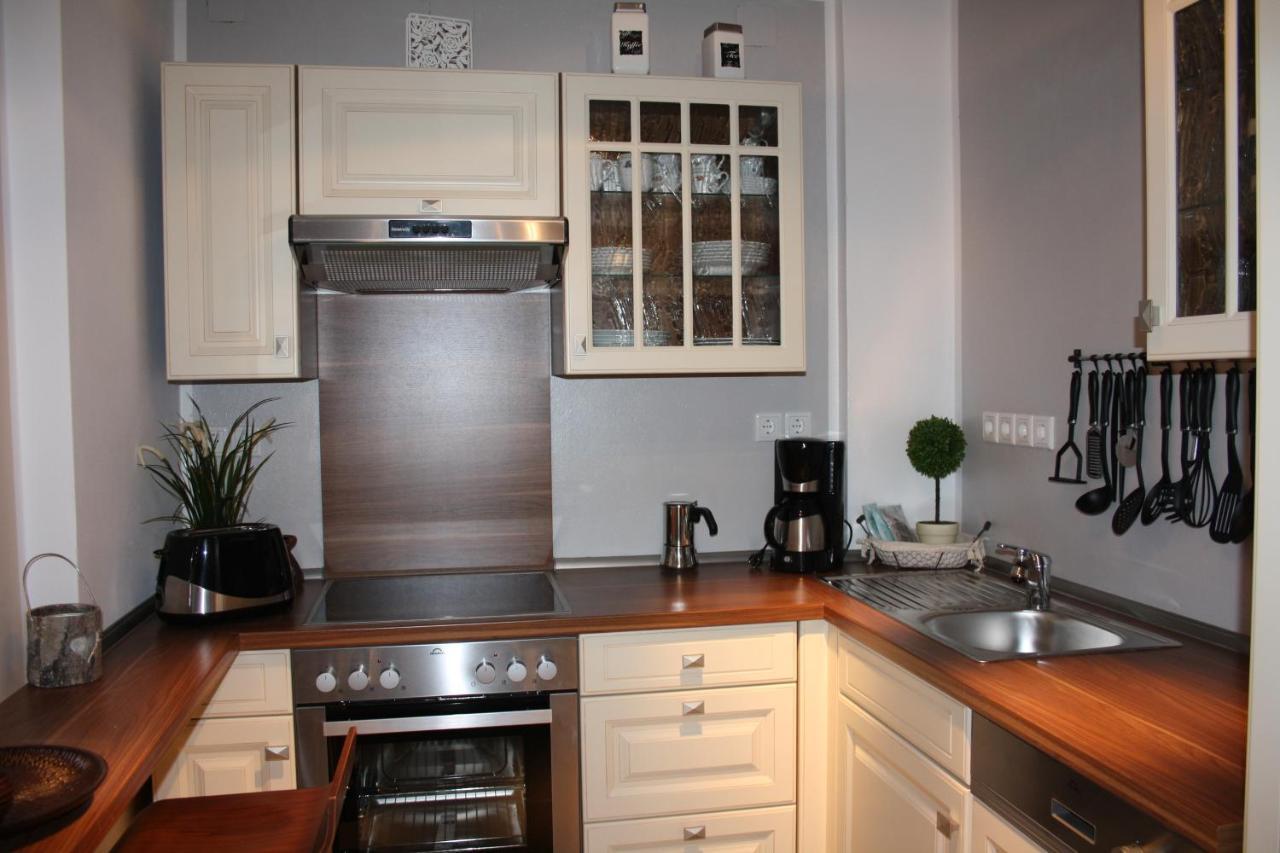 Astra-ferienhaus Mit Grosser Dachterrasse Und Top-ausstattung In Nas Holiday home