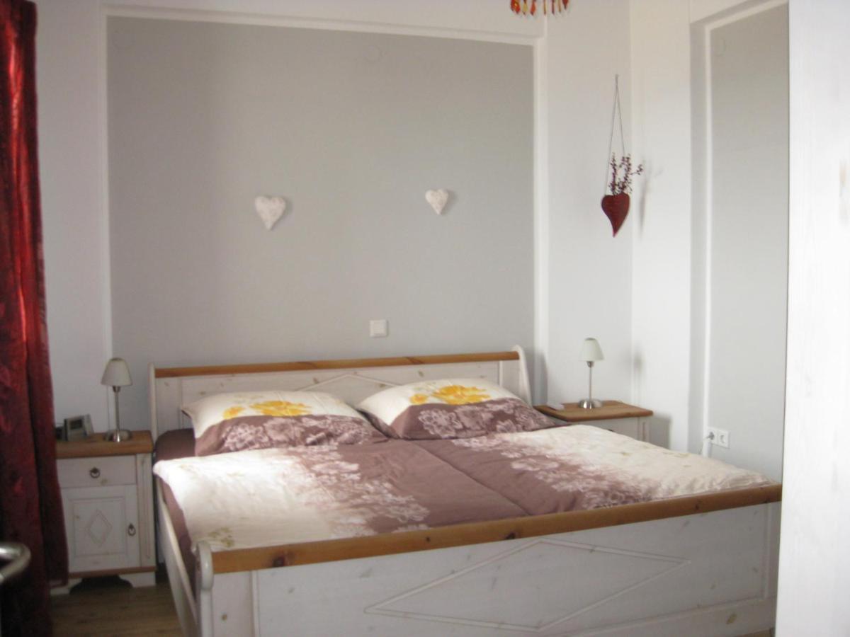 Astra-ferienhaus Mit Grosser Dachterrasse Und Top-ausstattung In Nas *