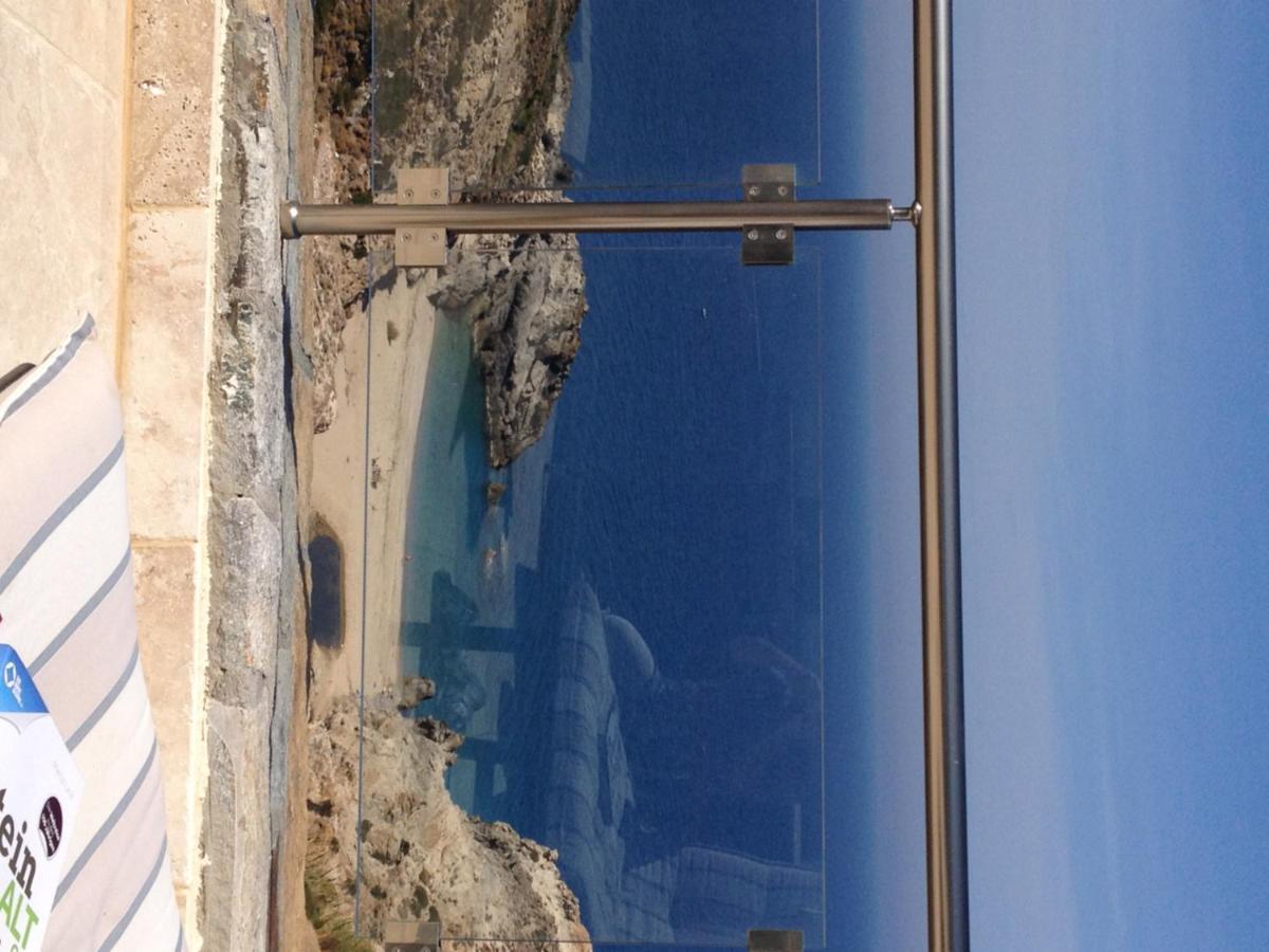 Astra-ferienhaus Mit Grosser Dachterrasse Und Top-ausstattung In Nas Armenistis (Ikaria)