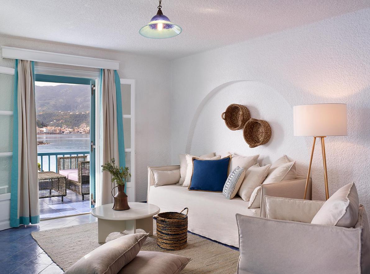 Nikis Village Aparthotel 3*