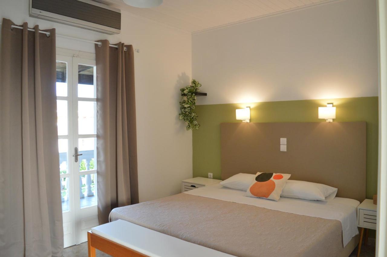 Babis & Iremia * Acharavi (Corfu)