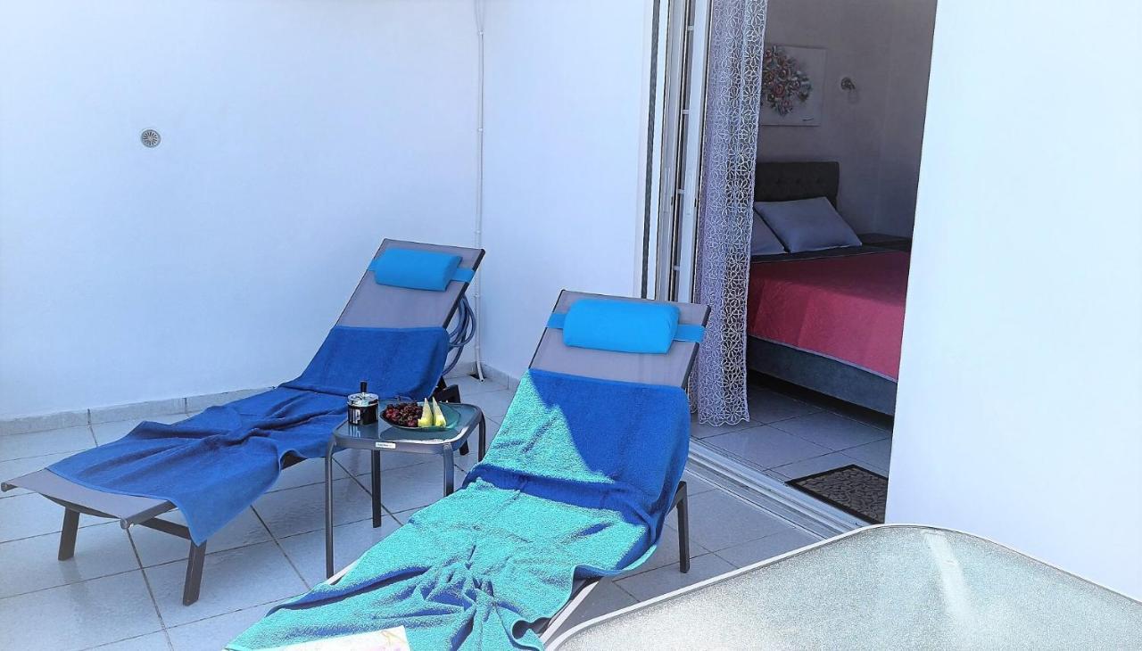 Dea Del Mare Complex In Front Of The Sea. Villa Sounion