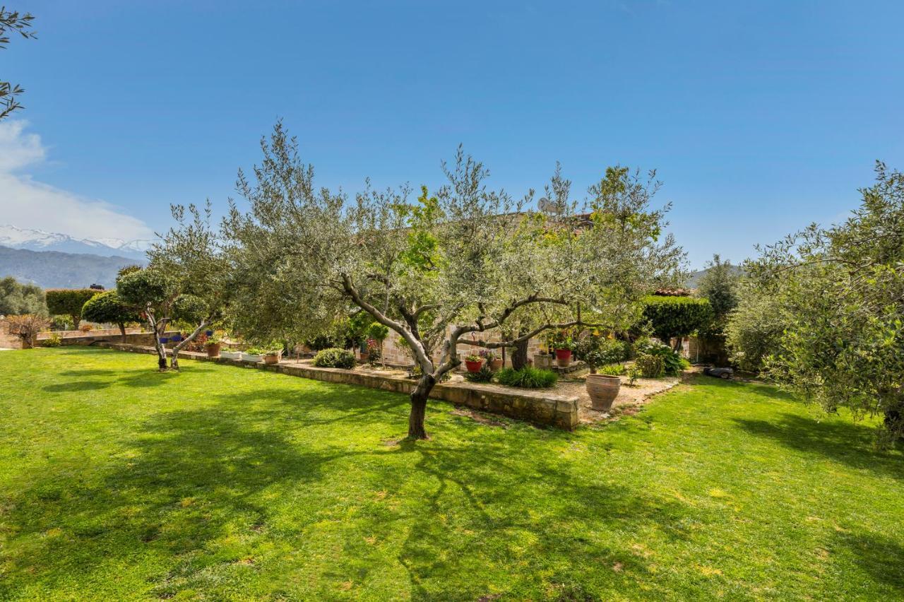 Athina Traditional Villa By Be On Holidays * Stalos
