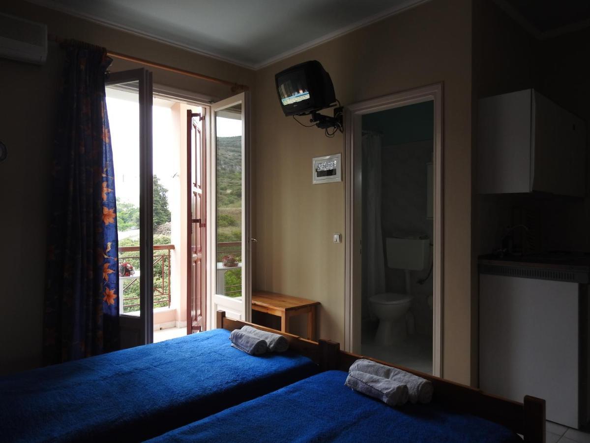 Chiosroomsmaria Apartment *