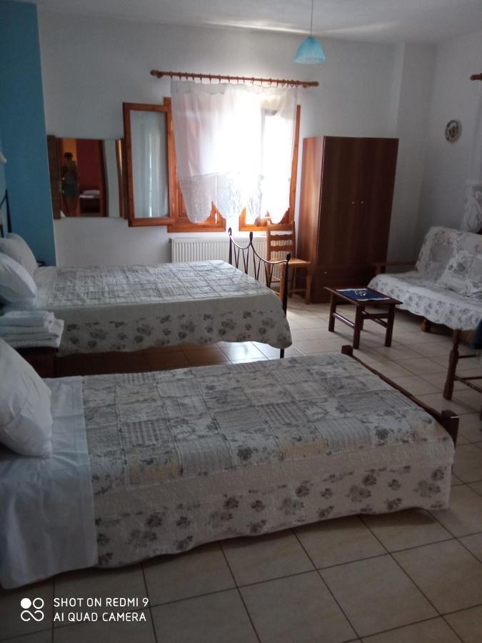 Guest house Maravelias