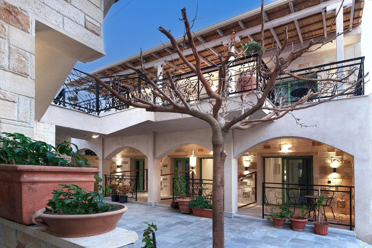 Alkionides Guest house Polychrono
