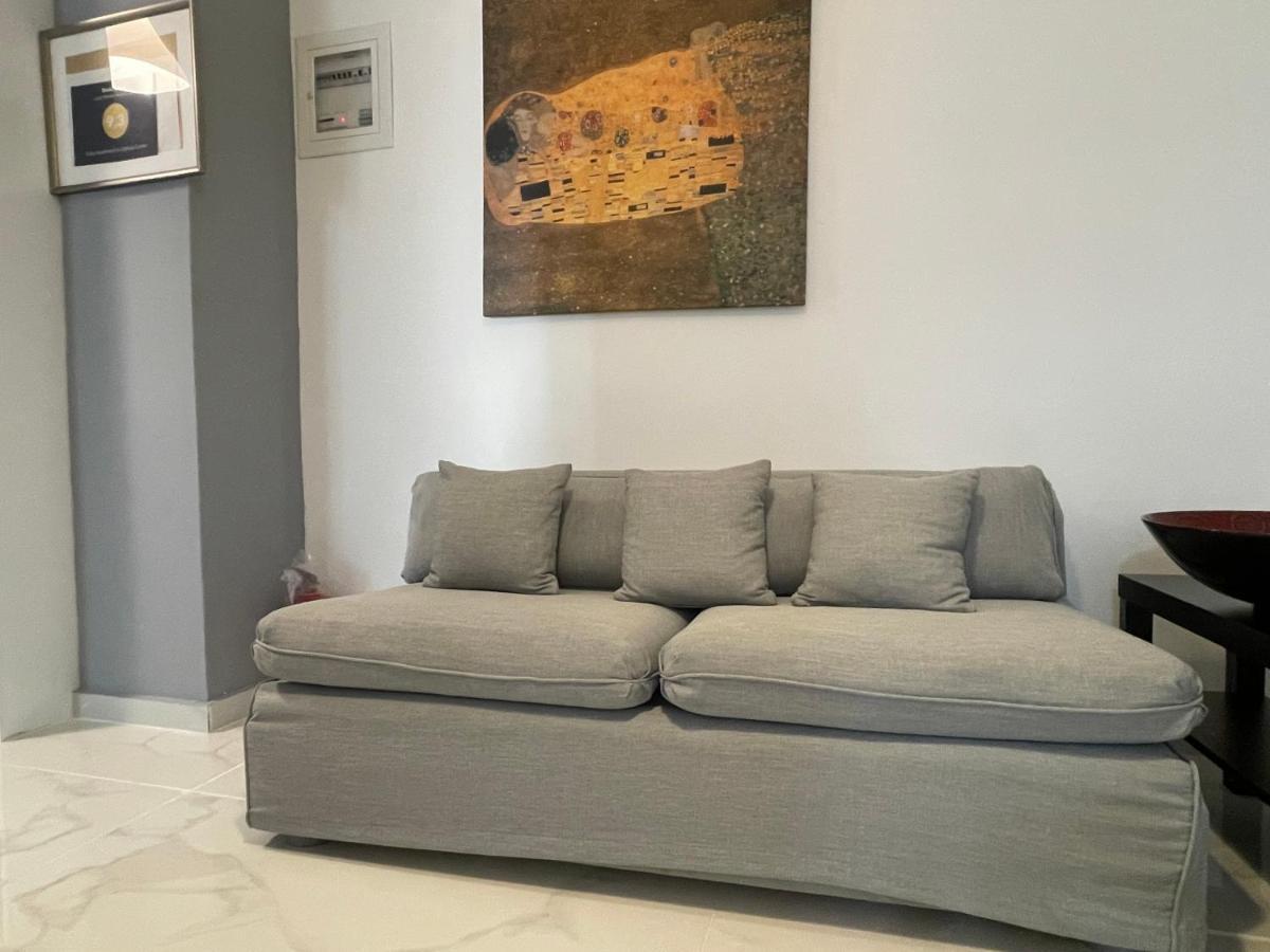 Cosy In Glyfada Center *