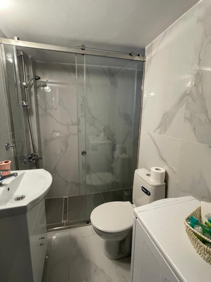 Apartment Cosy In Glyfada Center
