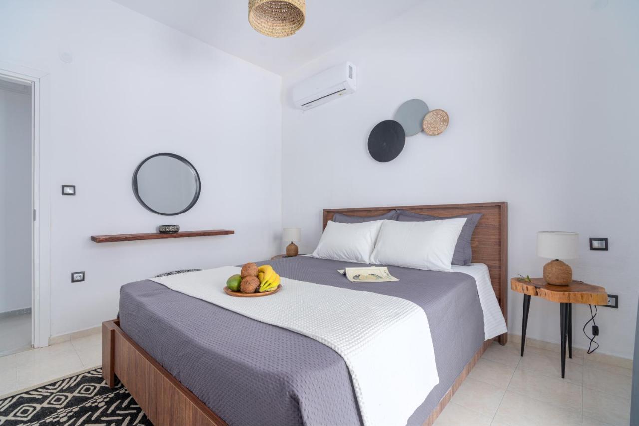 Villa Indigo Boutique *