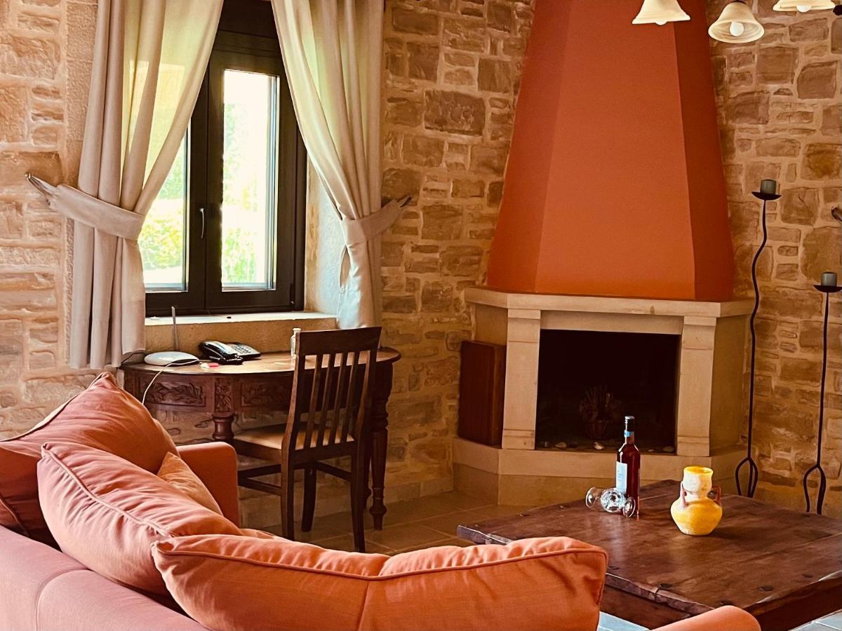 Olympia - Erato Prines (Rethymno)
