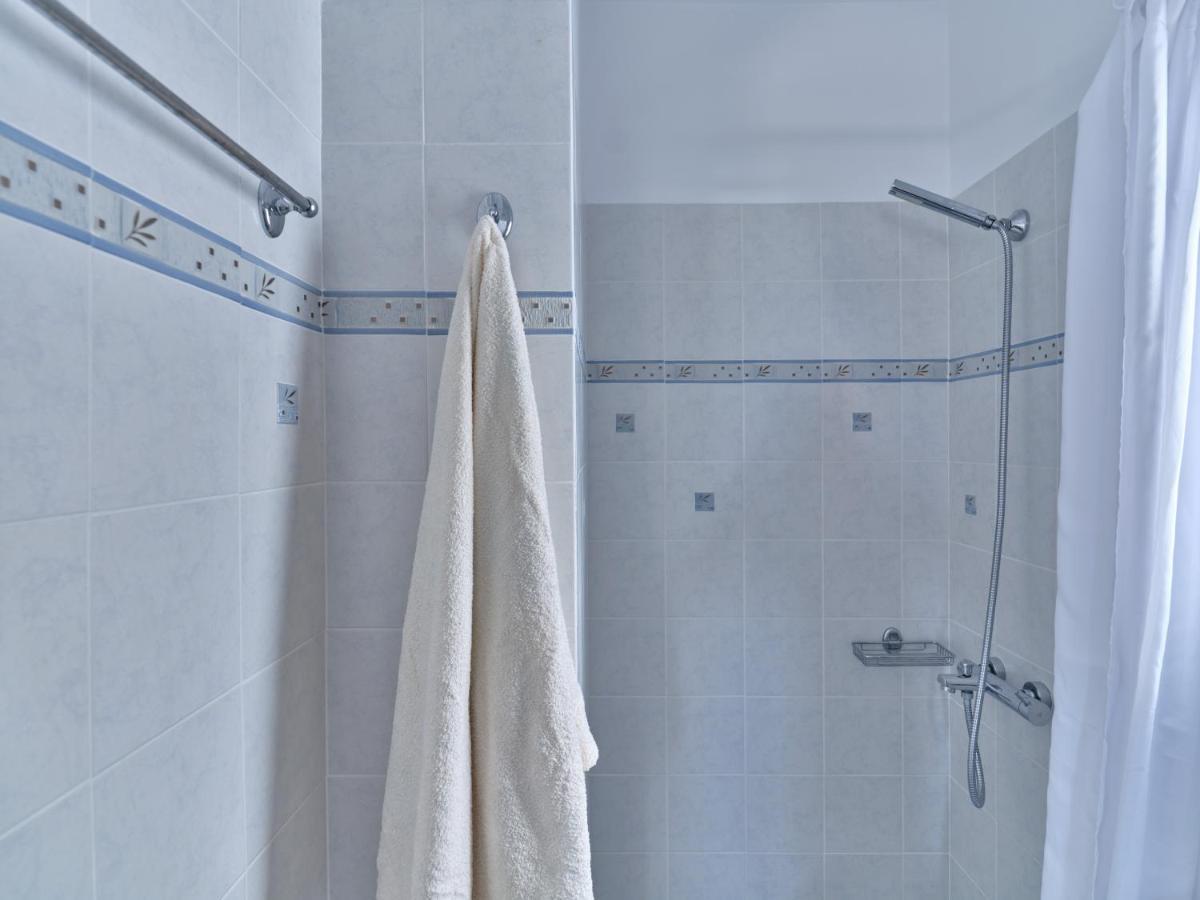 Ilios Home, Walking Distance From Logaras Sandy Beach, Paros Apartment