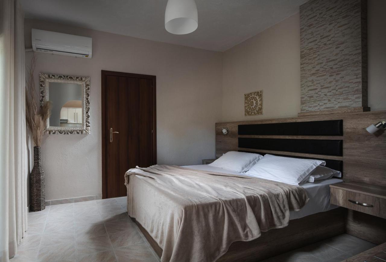 Tsamakdas House Aparthotel 2*