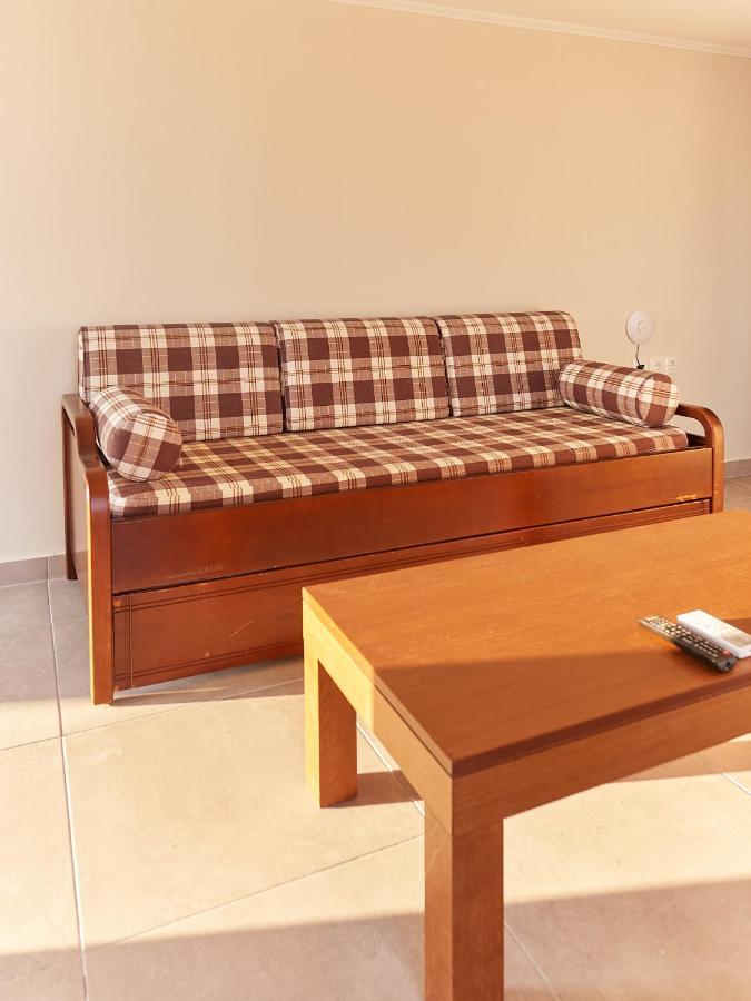 Alexis Aparthotel *