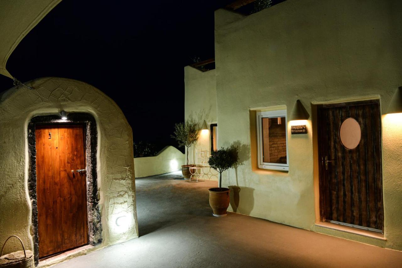 Grandma's Homes Apartment Imerovigli (Santorini)