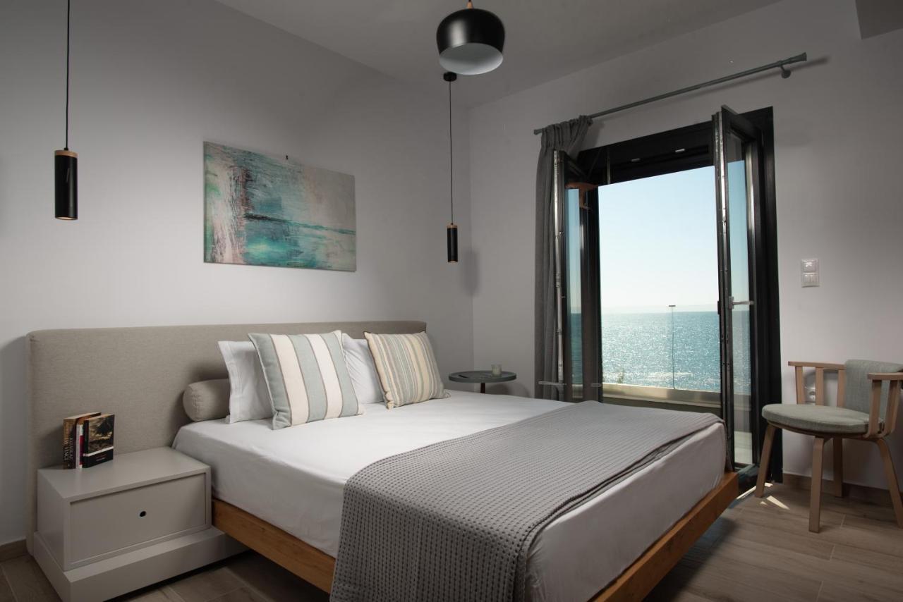 Villa Mirazur Seafront Sunset