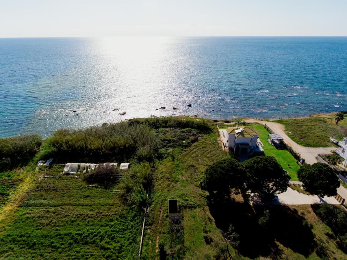 Mirazur Seafront Sunset Villa *
