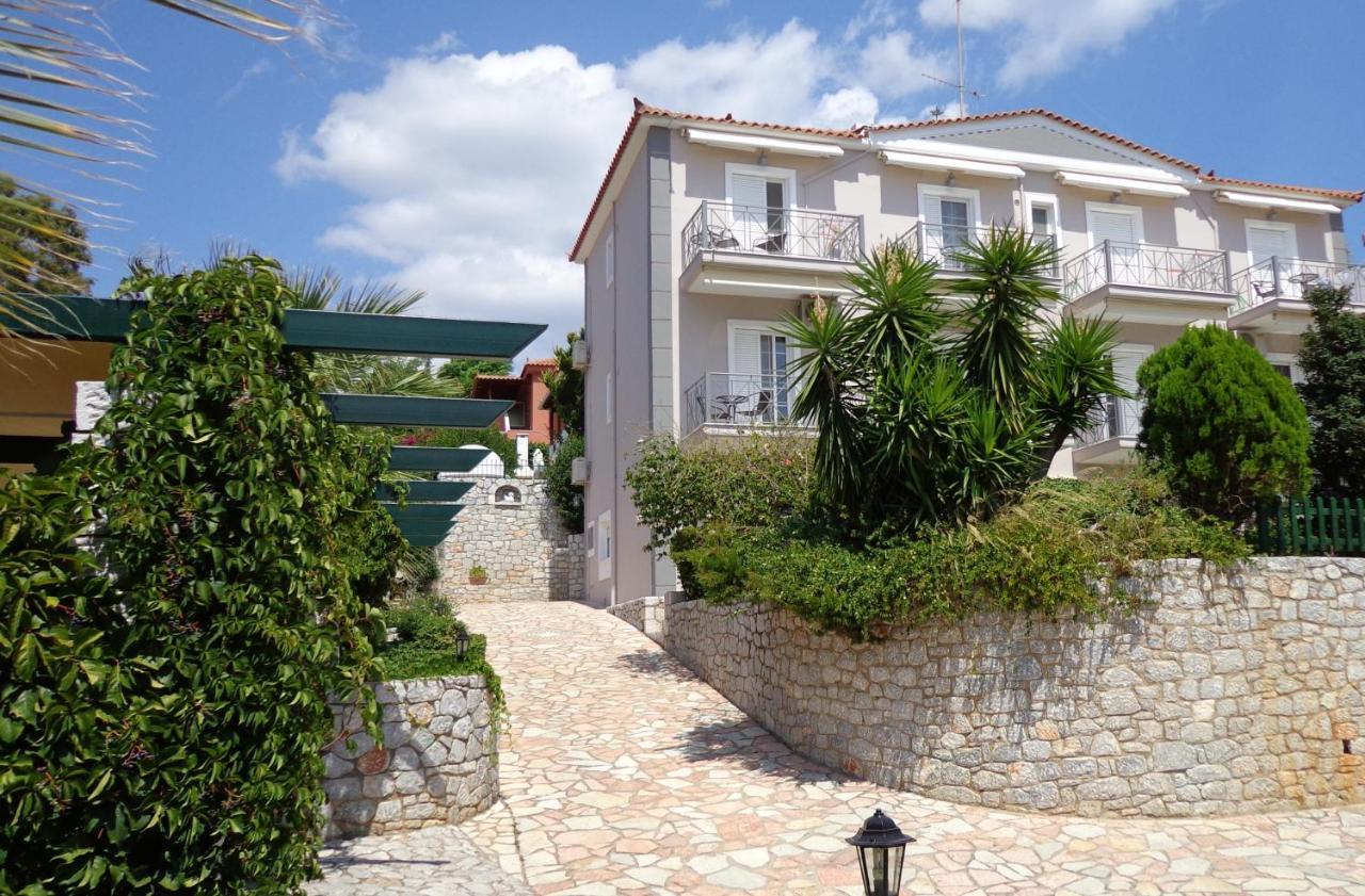 Apartment Leonidas 's With Sea View *
