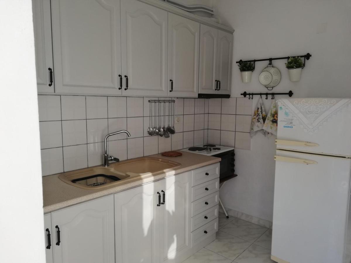 Apartment Theodora *