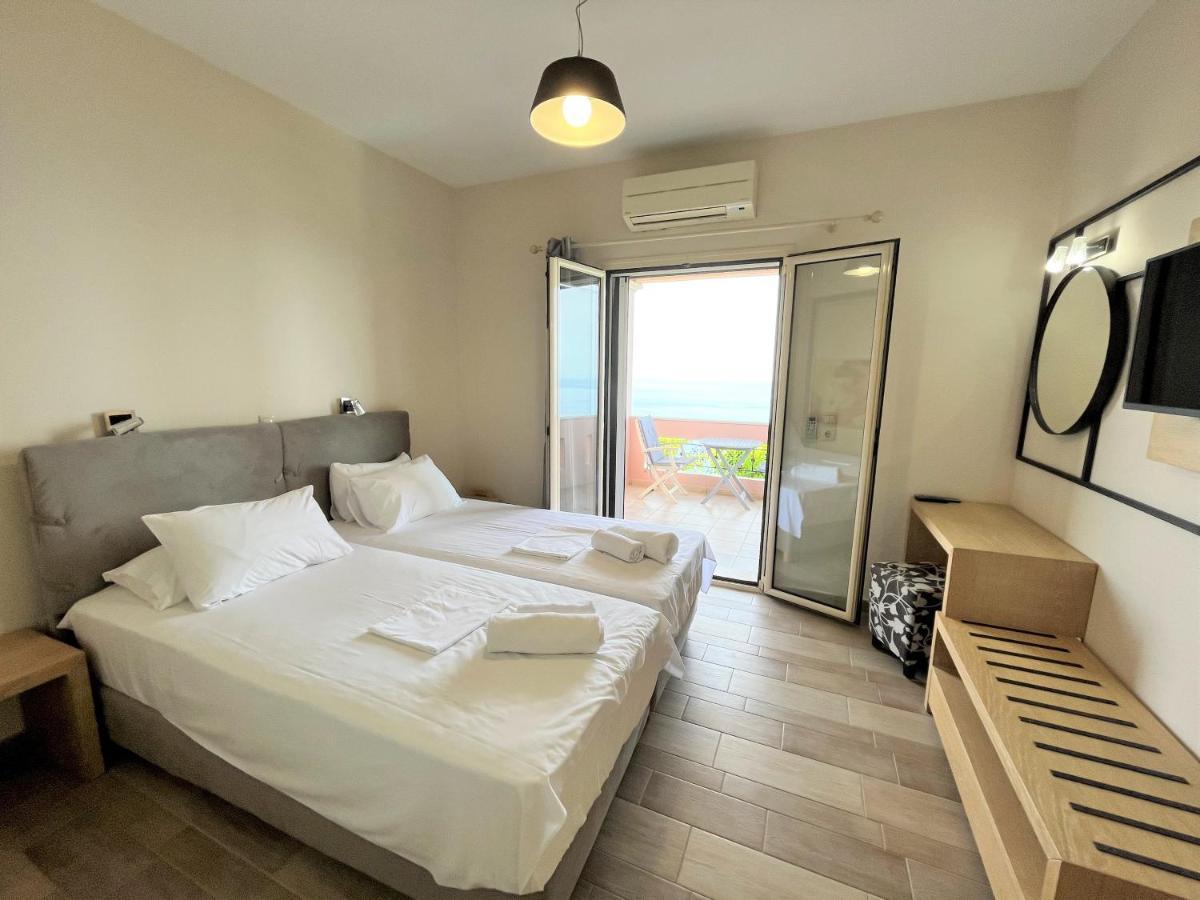 Private, Pool, Sunsets, Beaches, Amenities - Eleni *