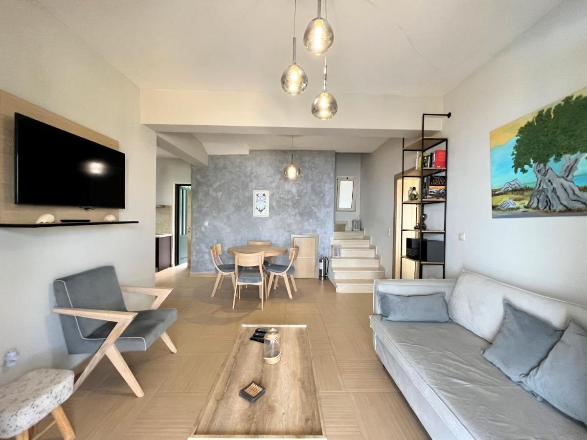 Private, Pool, Sunsets, Beaches, Amenities - Eleni