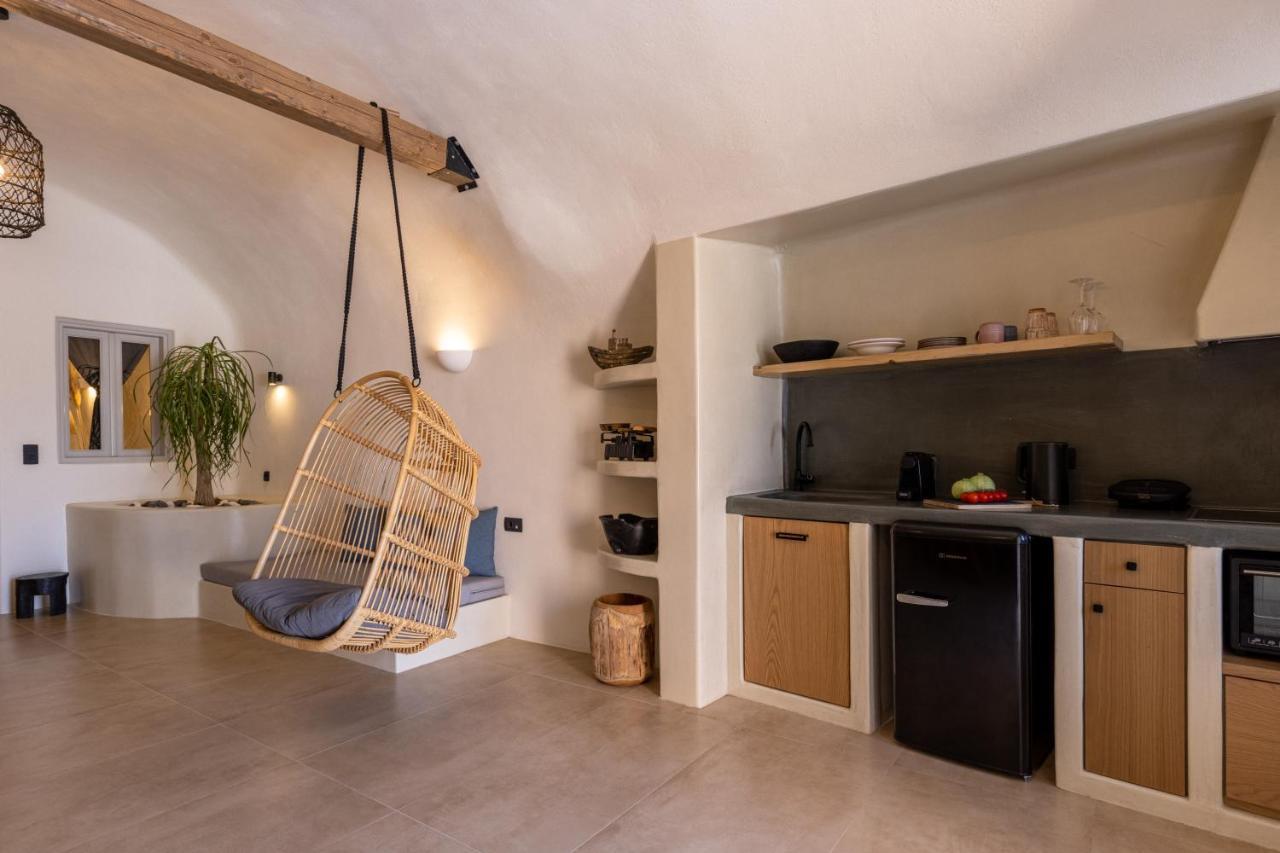 Sando Traditional Cave With Jacuzzi And Sea View Vourvoulos