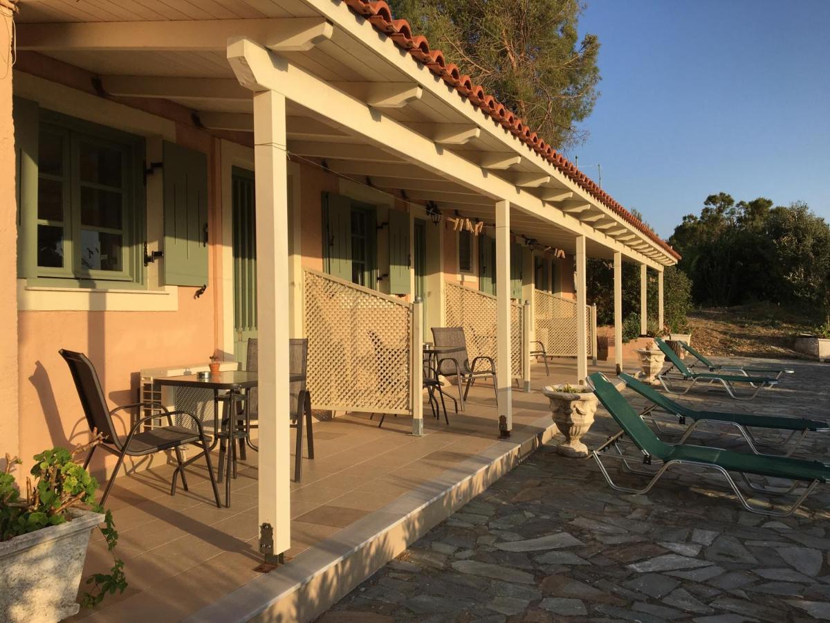 Despina And Lassi (Kefalonia)