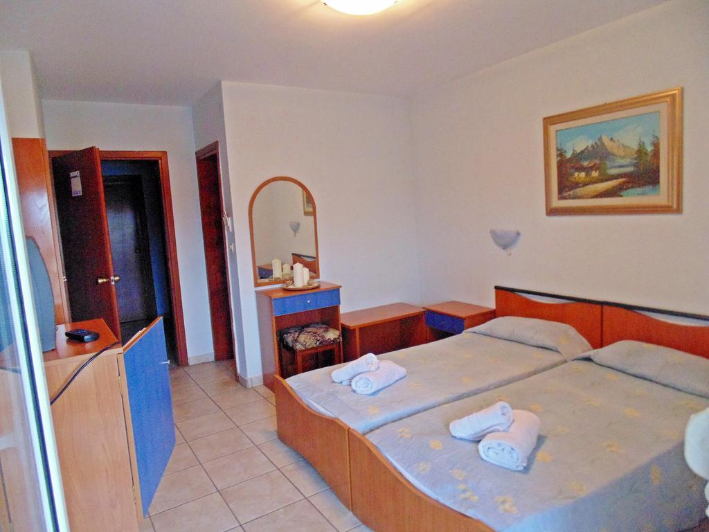 Europa Hotel 3*