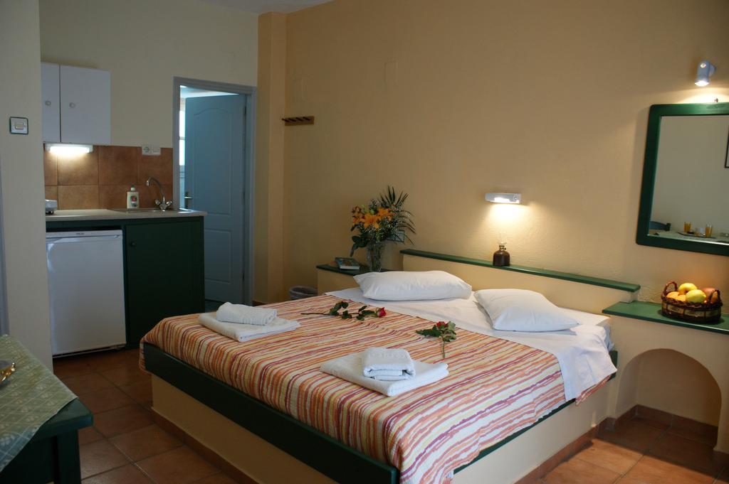 Aparthotel Jason & 3*