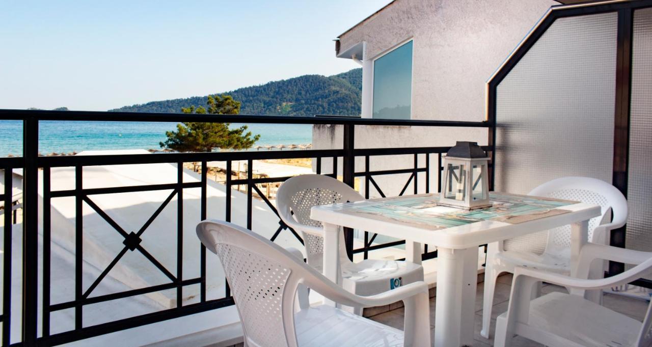 Waves Apartment