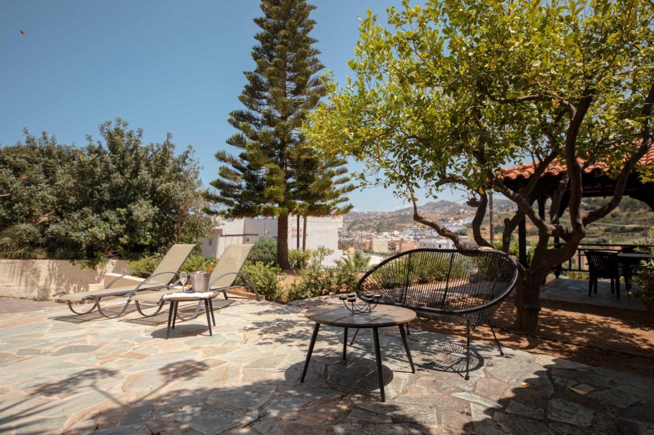 Villa Melenia For Family Holidays By The Agia Pelagia (Crete)