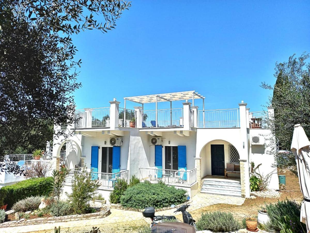 Jalna By Air Vitesse - Stunning Sea & Mountain Views With Pool - Apartment