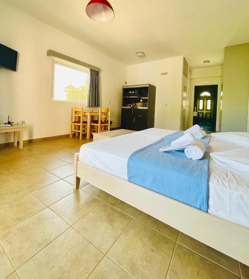 Stomio Villague Aparthotel