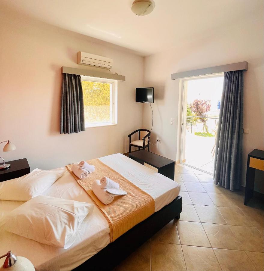 Stomio Villague Aparthotel 3*