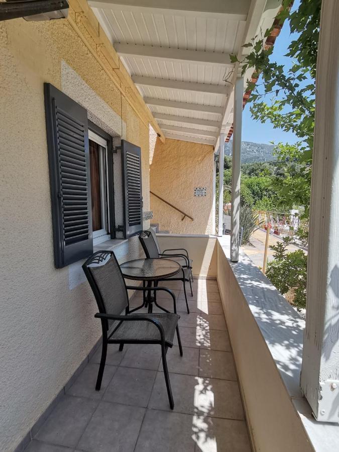 Bacoli * Parga