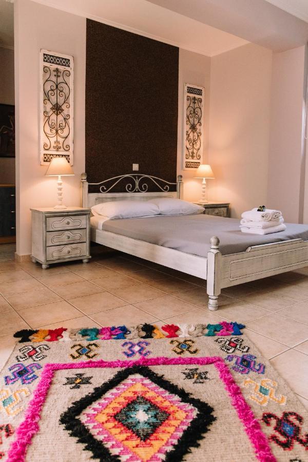 Ammos Boutique Chiliadou (Fokida)