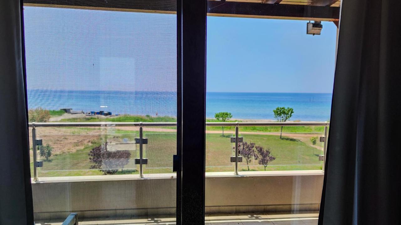 Tristan Beachfront House Holiday home Flogita