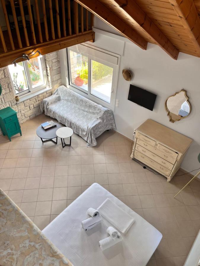 Pelagia Guest house *