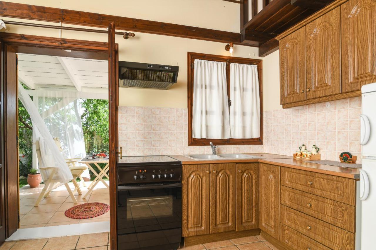 Therianos Traditional Farm stay *