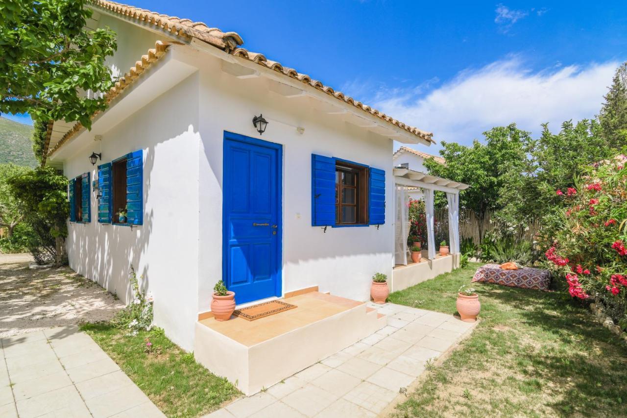 Therianos Traditional Farm stay *