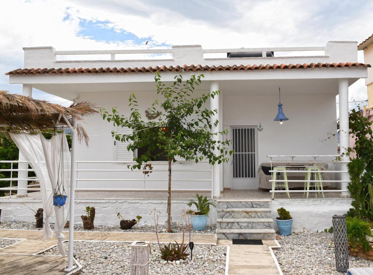 Almyros Holiday home *
