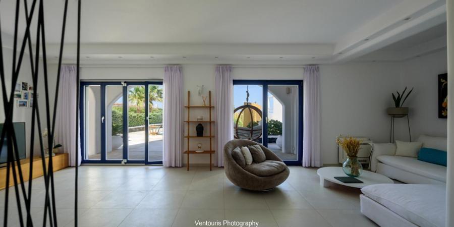 Hideaway Fira (Santorini)
