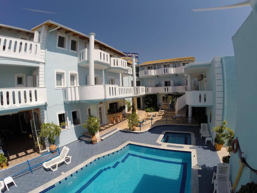 Spiros 3*