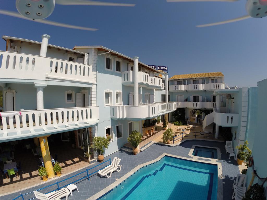 Spiros Hotel