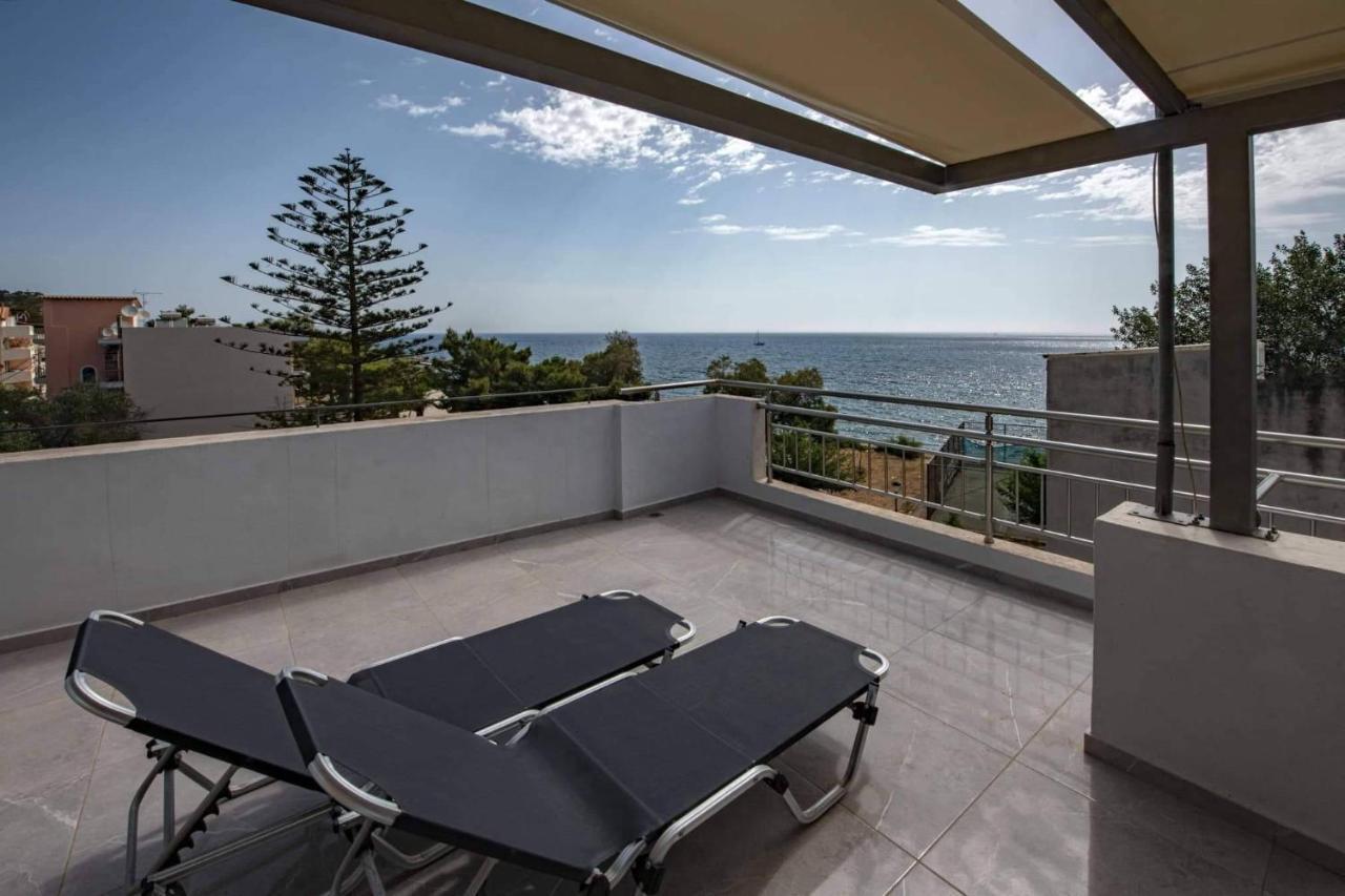 Emyria-two-floor With Roof Terrace Apartment