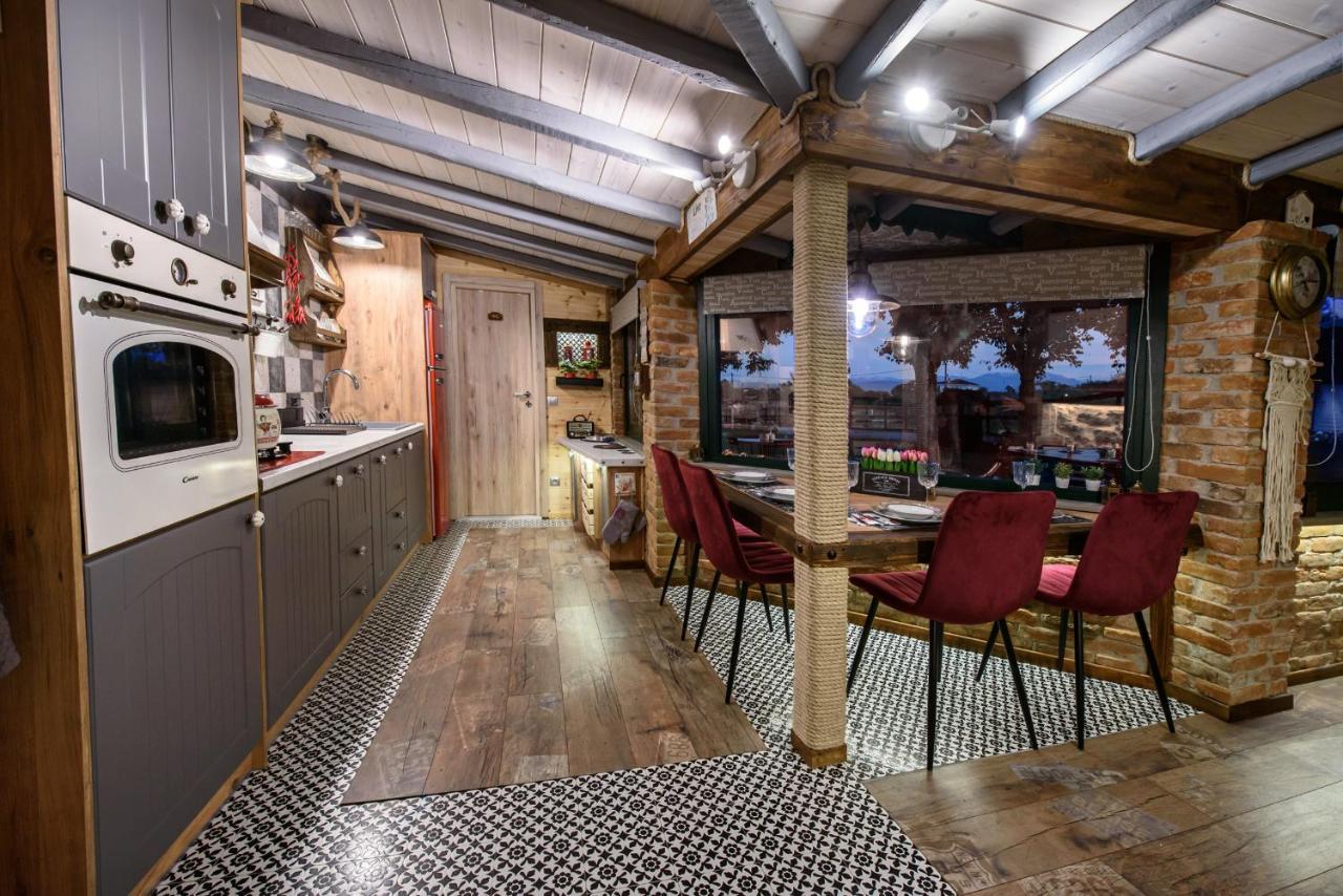 Country house Traditional