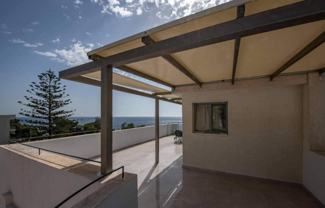 Emyria-two-floor With Roof Terrace Apartment