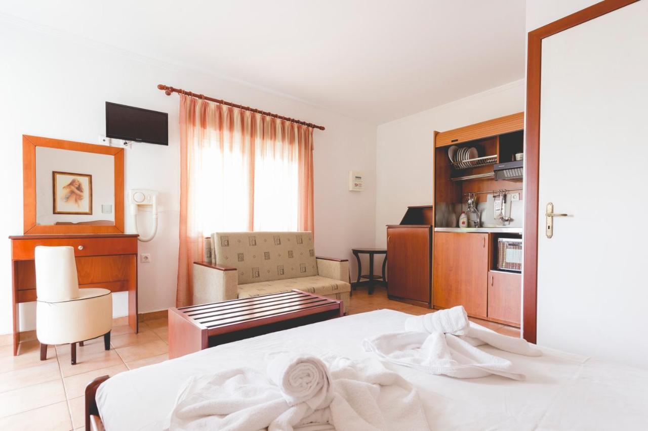 Yianna Apartment Nea Mesagkala
