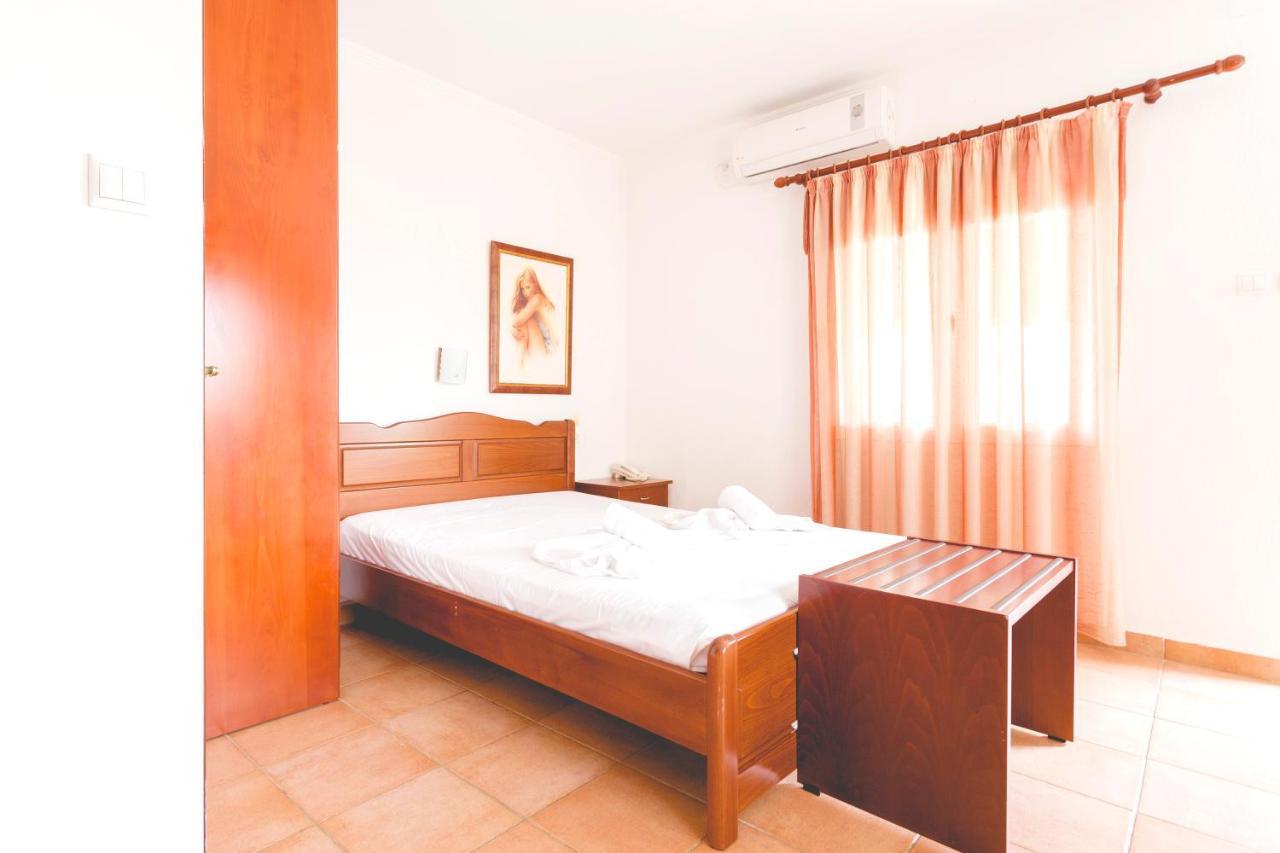 Yianna Apartment Nea Mesagkala