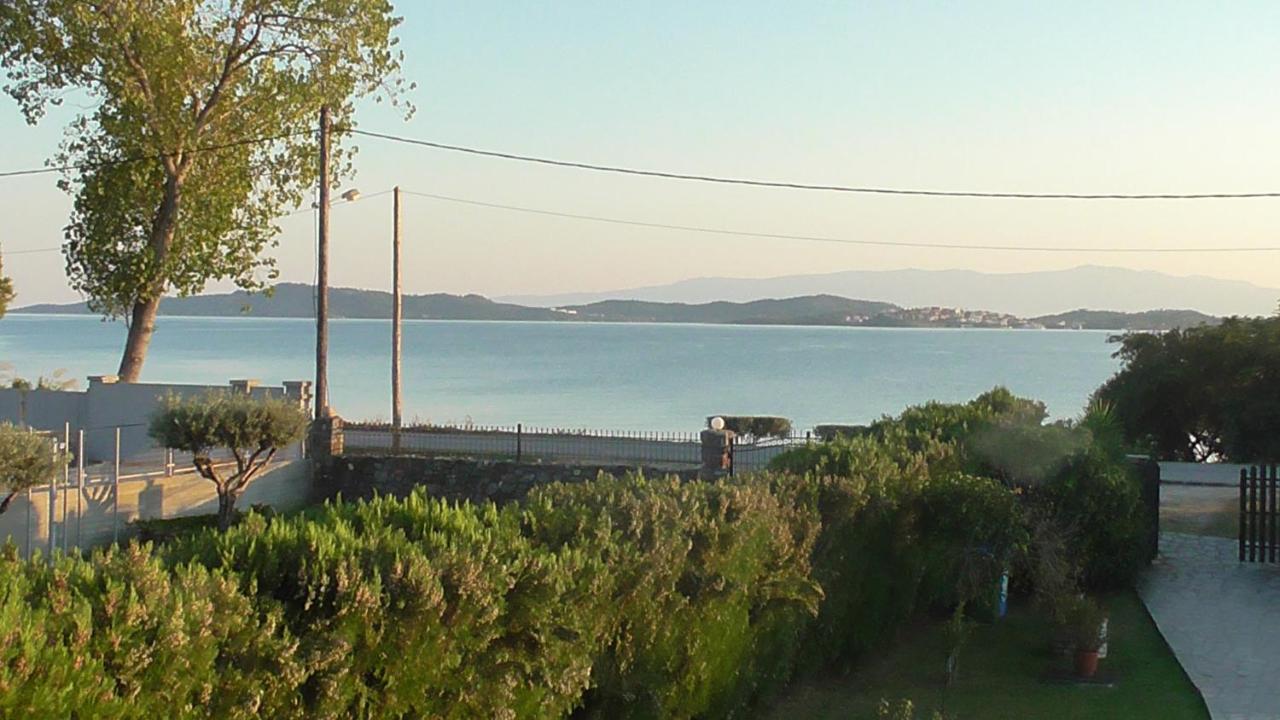 Aparthotel Tripiti Nea Roda
