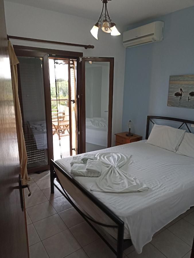 Tripiti Aparthotel Nea Roda